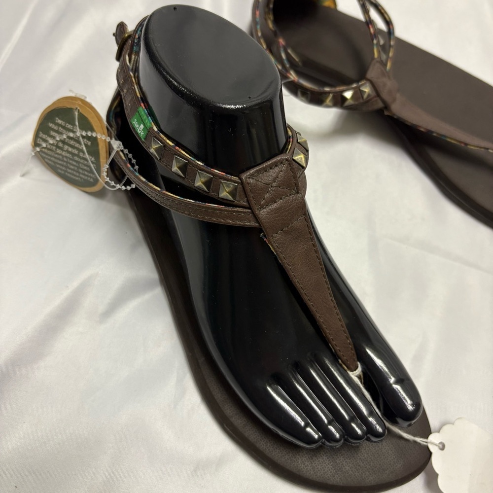 NWT Sanuk Sandals Wom 6 Brown Vegan Leather Yoga Mat Sustainable Fashion
